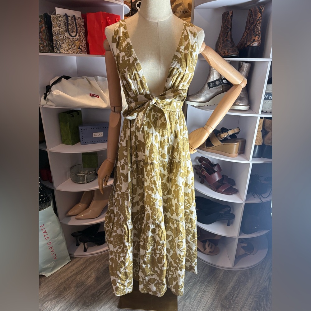 Aakaa knot tie front plunging v neck tiered maxi dress floral olive white S nwt - Picture 6 of 7